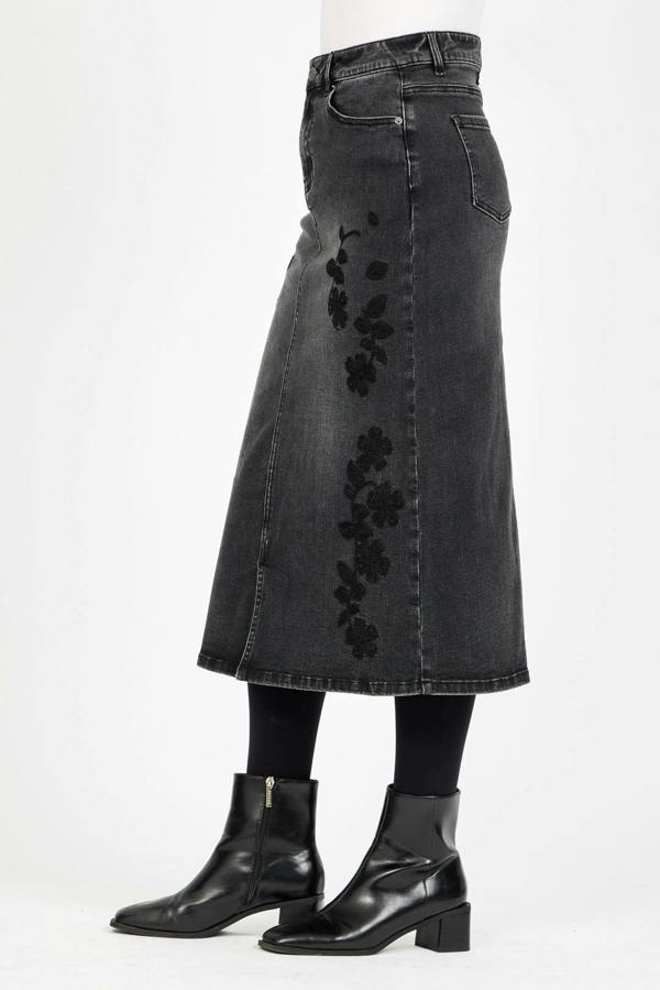 Mudflower Embroidered Floral Washed Black Denim Midi Skirt