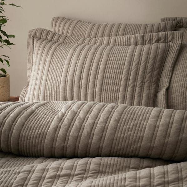 Pineapple Elephant Tamba Jersey Stripe Quilted Oxford Pillowcase Pair Mole