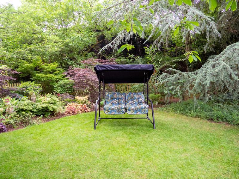 REPLACEMENT CUSHION ONLY Vienna Deluxe 2 Seater Garden Hammock (Pattern options available) 153cm (H) x 140cm (W) X 121cm (D) Tropical Blue The Garden Furniture Shop