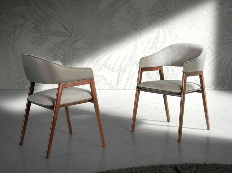 Angel Cerdá Grey Fabric and Dark Mink Leatherette Chair 4091