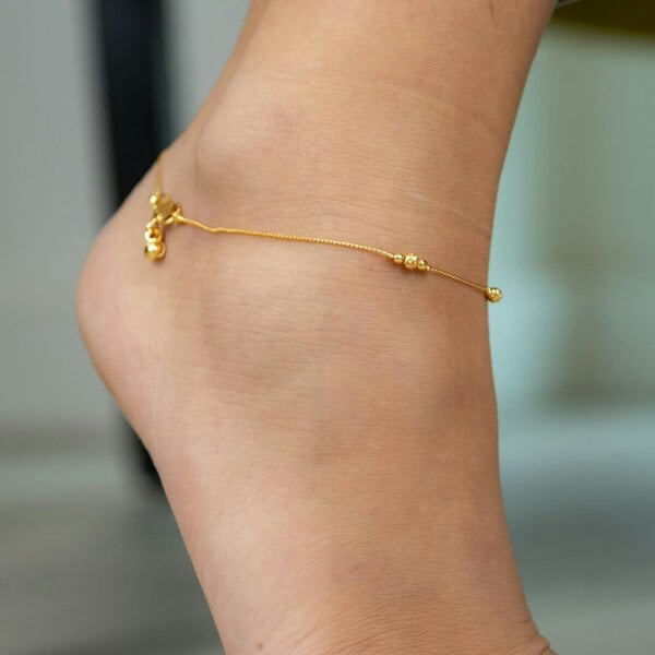 The Colourful Aura Golden Brass Thread Minimalist Boho Thin Slim Foot Payal Anklet