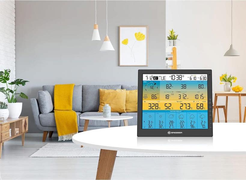 Bresser 7-in-1 Solar Powered Sensor 6-Day 4CAST PRO SF Wi-Fi Weather Station