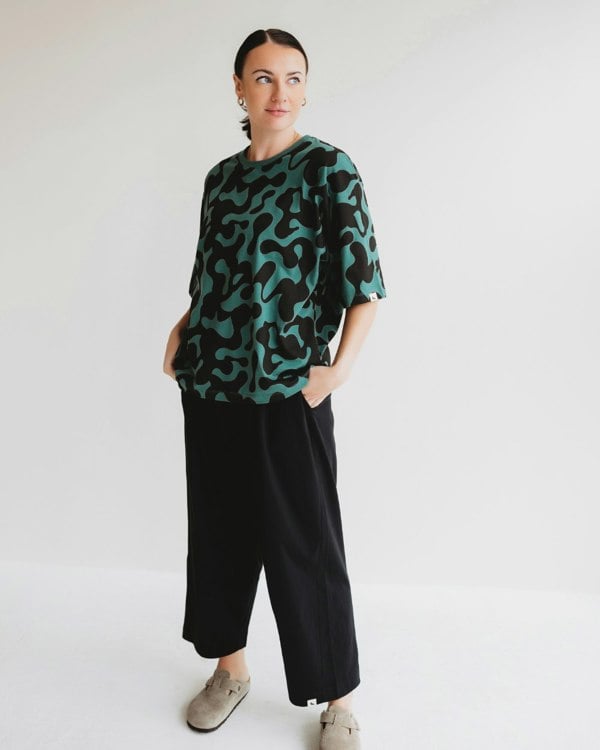 Elsie Green Abstract Swirl Print Oversized T-Shirt - image 1