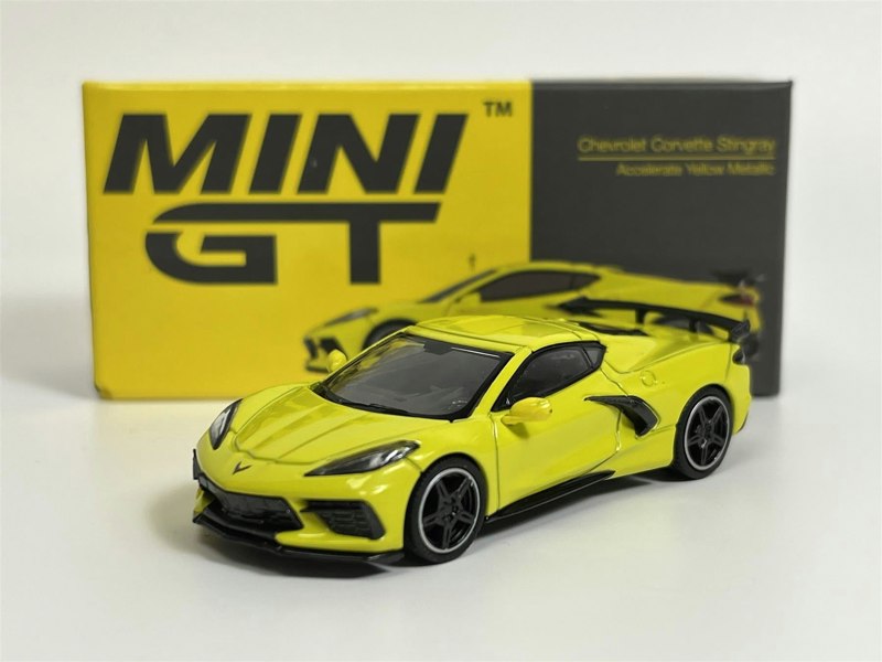 Mini GT Chevrolet Corvette Stingray 2020 Accelerate Yellow Metallic LHD 1:64 Mini GT MGT00195L