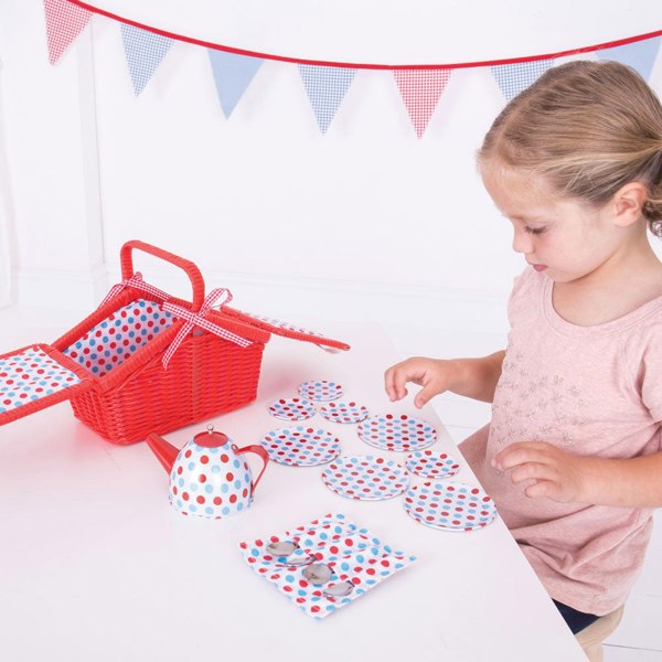 Bigjigs Toys Red Wicker Basket And Tea Set