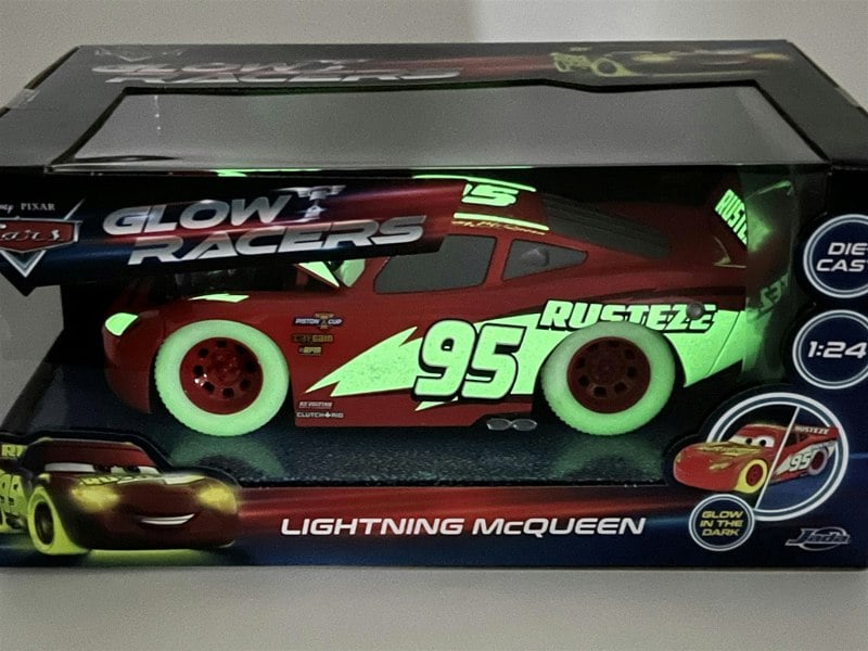 Jada Lightning McQueen Glow In The Dark 1:24 Scale - 253084003