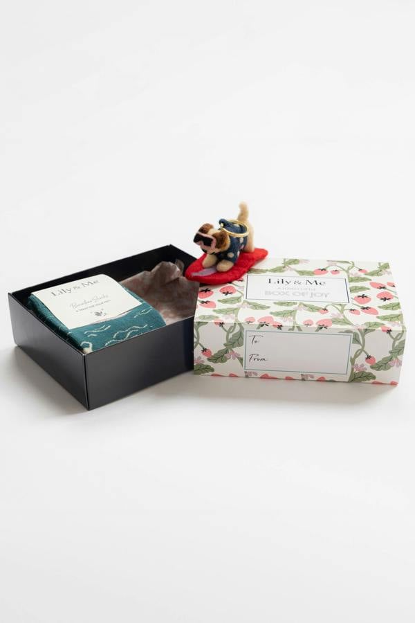 Bowie The Surf Dog Bamboo Socks And Decoration Giftbox