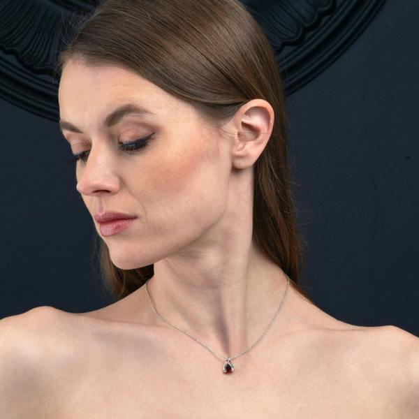 925 Sterling Silver Garnet Gemstone Pendant Necklace - namana.london