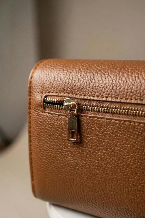 ikrush Constance Pebbled Faux Leather Text Bag