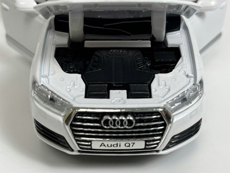 Tayumo Audi Q7 White LHD 1:32 Scale Tayumo 32140026