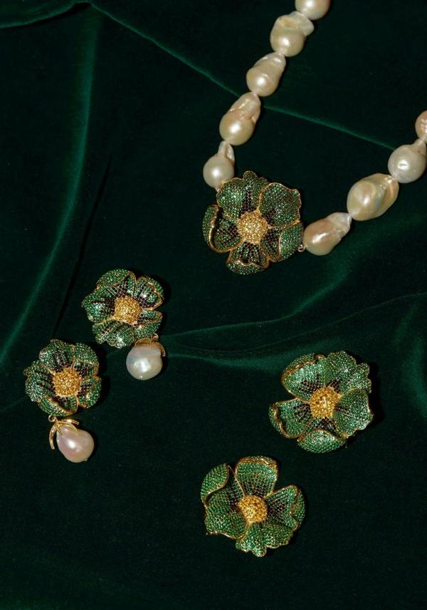 Latelita Poppy Emerald Green Earrings Gold