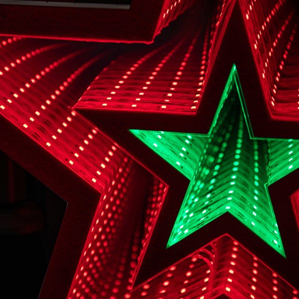Samuel Alexander 47cm Light up Star Infinity Christmas Decoration with Red and Green LEDs