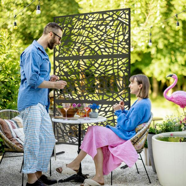 Outdoor Privacy Screen