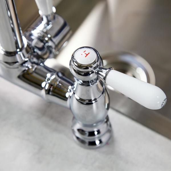 Flode klas | Traditional Bridge Style 3 in 1 Instant Boiling Tap | White Ceramic Levers | Polished Chrome Finish