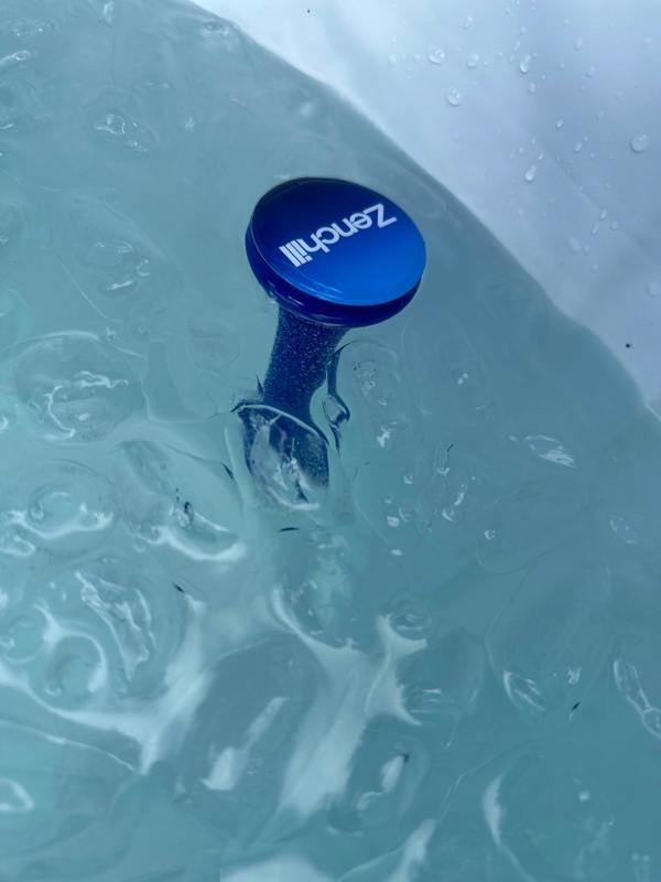 Zenchill floating thermometer for placed in ice bath water