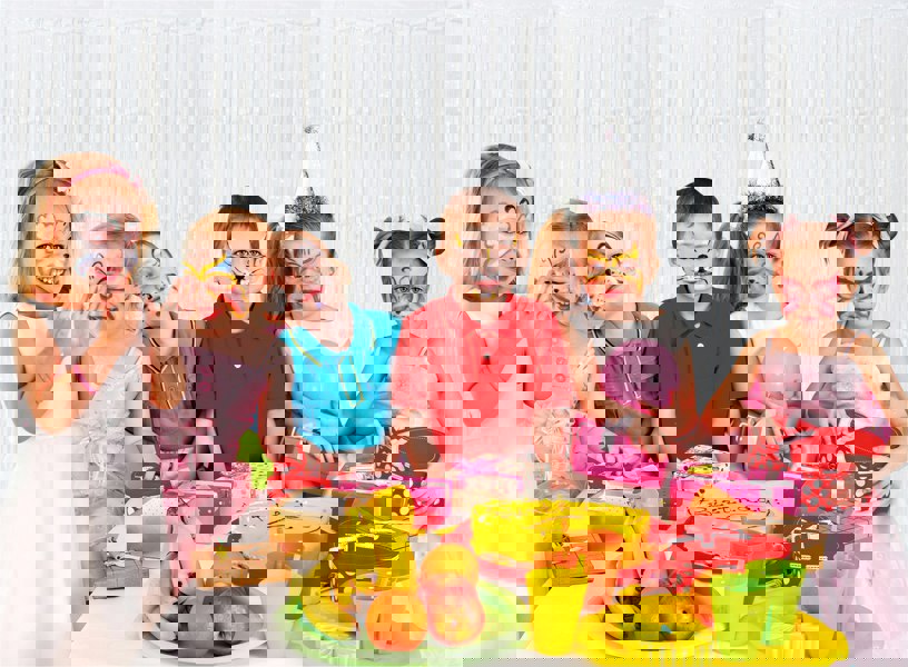 Cheetah Shimmer Tinsel Curtain, 2.5M x 1M White