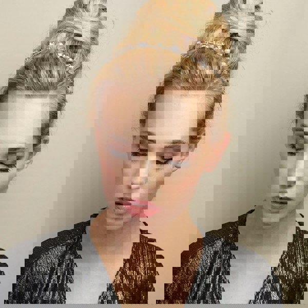 chain headband with pearls bun hairstyle