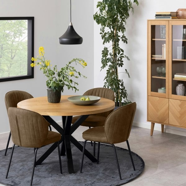 Furniture To Go Heaven Dining Table in Oak with Black Legs