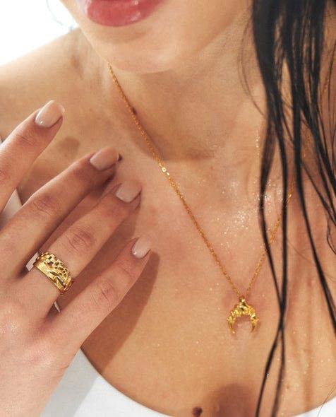Elk & Bloom Molten Moment Chunky Abstract 14K Gold Chain Ring