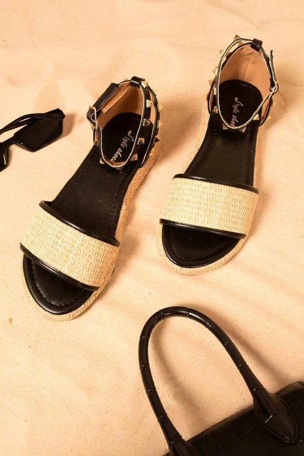 Hazel Studs Decorated Platform Strappy Sandals - Black