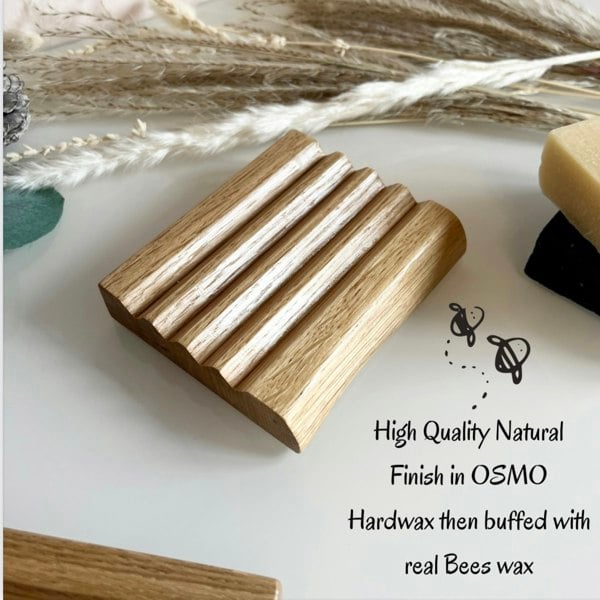 Giraffes & Craftz Oak Live Edge Soap Dish