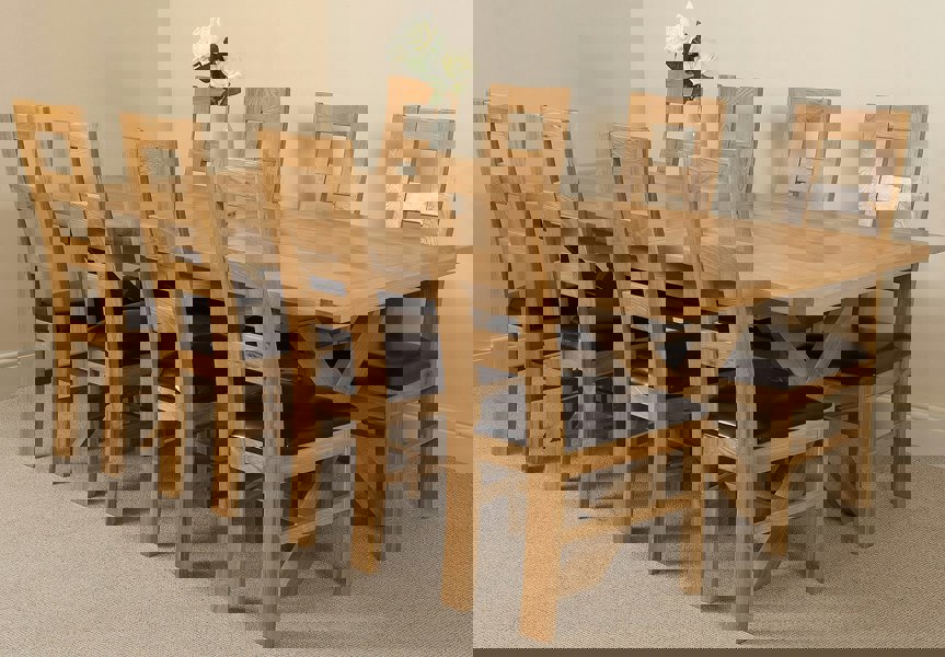 That's Furniture Vermont Cross Leg Oak Extending Dining Table with Yale Oak Chairs