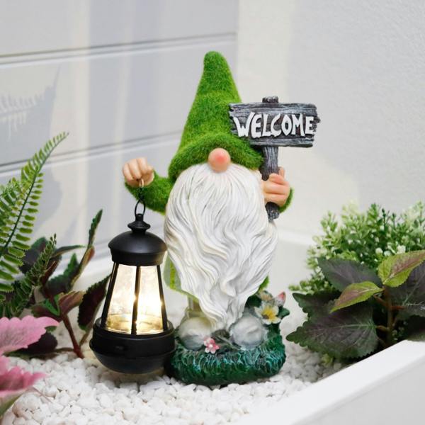 Gardenwize Solar Garden Ornament – Gonk with LED Lantern & Welcome Sign