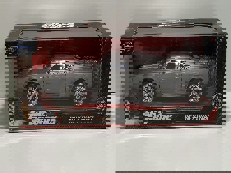 fast and furious 8 doms ice charger 1:24 scale jada