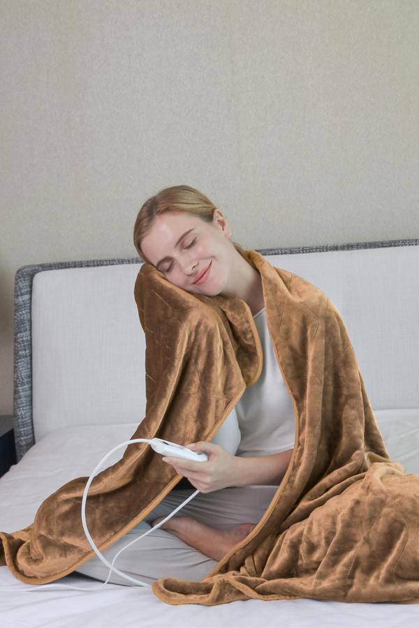 Ezysleep Cosy Heated Over Throw Fleece Blanket With Adjustable Control