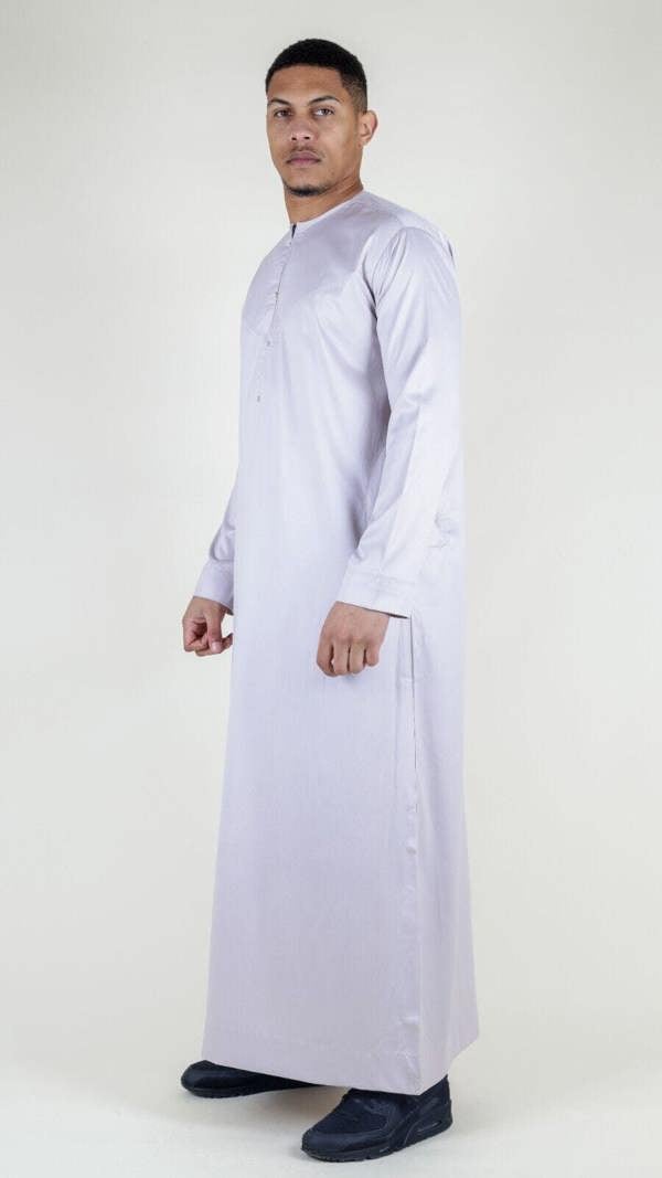 Infinity Leather Men's Thobe Robe Satin Emirati Islamic Jubba Eid Slim Fit