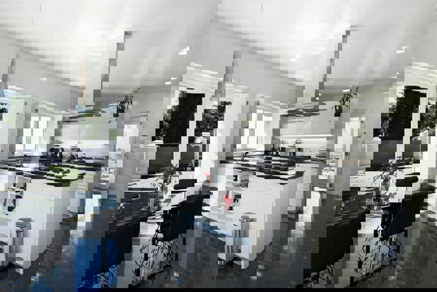 Durable Motion Sensor Bin | Smart Automatic Steel Kitchen Waste Bin | 12L Silver