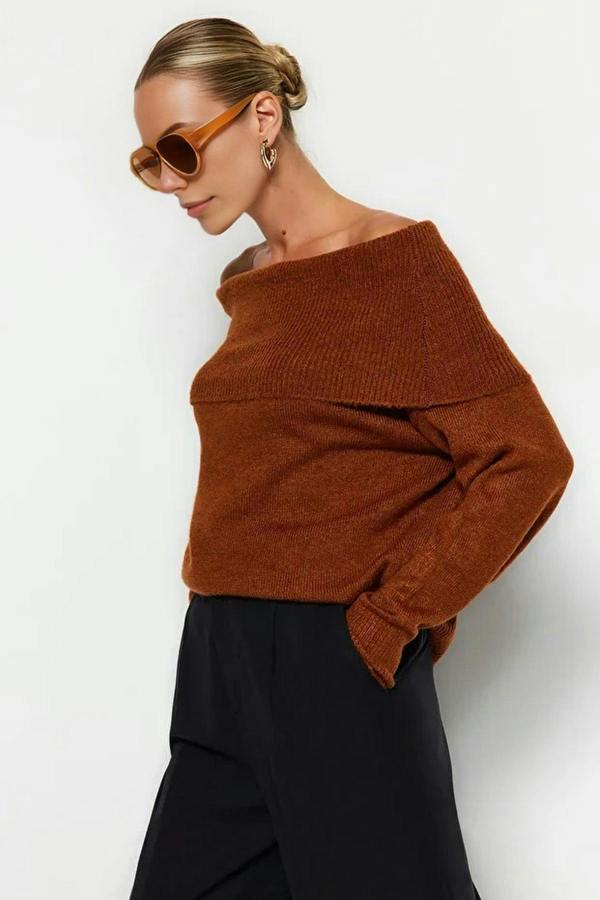WOVCOR Soft Textured Carmen Collar Knit Sweater