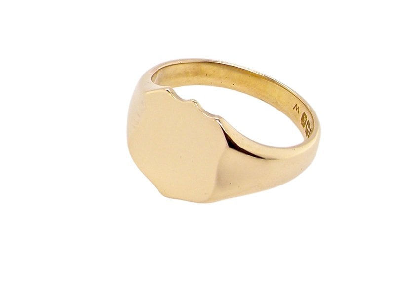 Vintage Tom A fine 18 carat gold man's signet ring