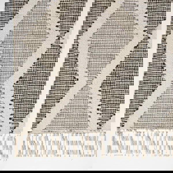 HOMESCAPES Malmo Handwoven Grey & Black Cotton Textured Rug