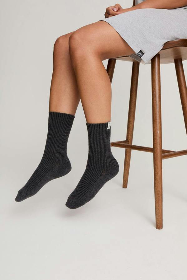 Cashmere Blend Bed Socks in Charcoal - Slippers