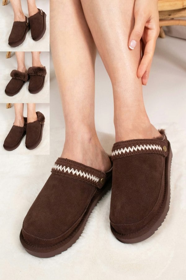 Pretty You London Women's Hallie Sheepskin Multiway Slippers in Chocolate