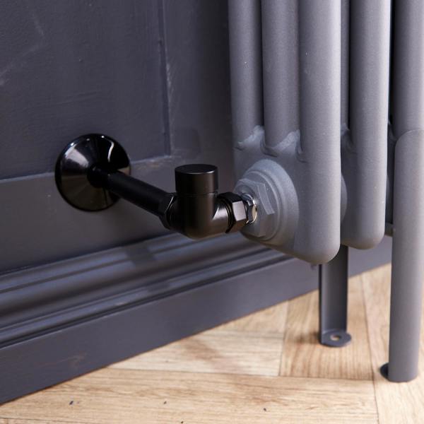 Flode Corner Round Manual Radiator Valve Pack | 15mm x 1/2″ | Satin Black