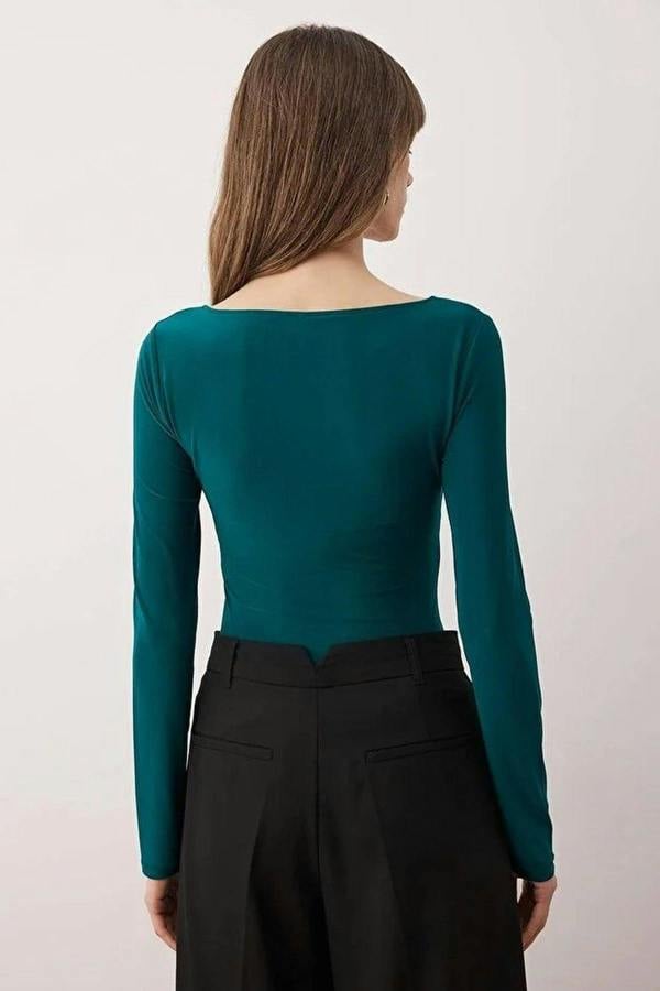 WOVCOR V-Neck Knit Bodysuit with Accessory Detail