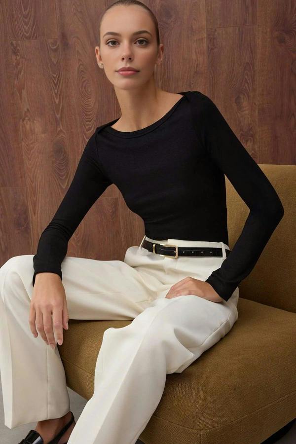 WOVCOR Boat Neck Stretchy Knit Blouse