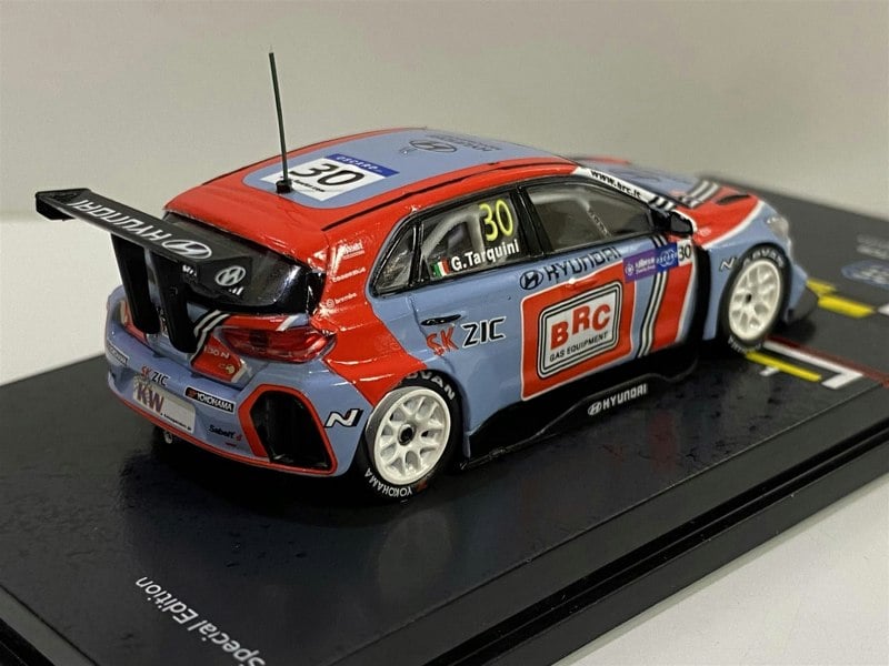hyundai i30 n tcr wtcr 2018 champion  g tarquini 1:64 tarmac works t6403118wtcr30