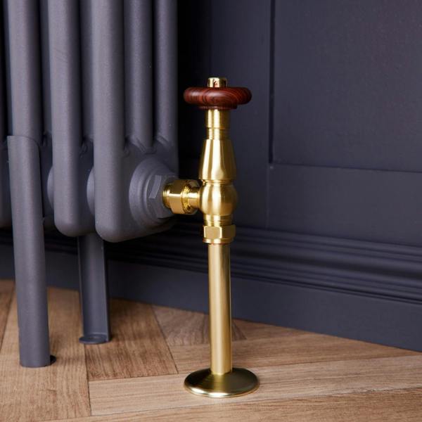 Flode Traditional Style Angled Wood Effect Head TRV & Lockshield | 15mm x 1/2" | Brushed Brass