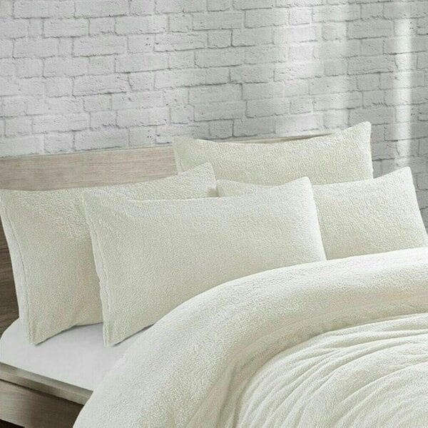 Night Zone Teddy Bear Fleece Pillowcases Pair – Soft Warm Plush Pillow Covers - Cream