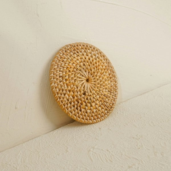 Round natural rattan coaster handwoven wicker drinks table protector