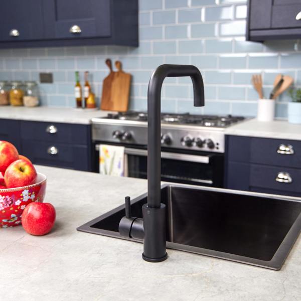 Flode Dellen | Single Lever Kitchen Sink Mixer Tap with Swivel Spout | Square Neck Design | Matt Black Finish