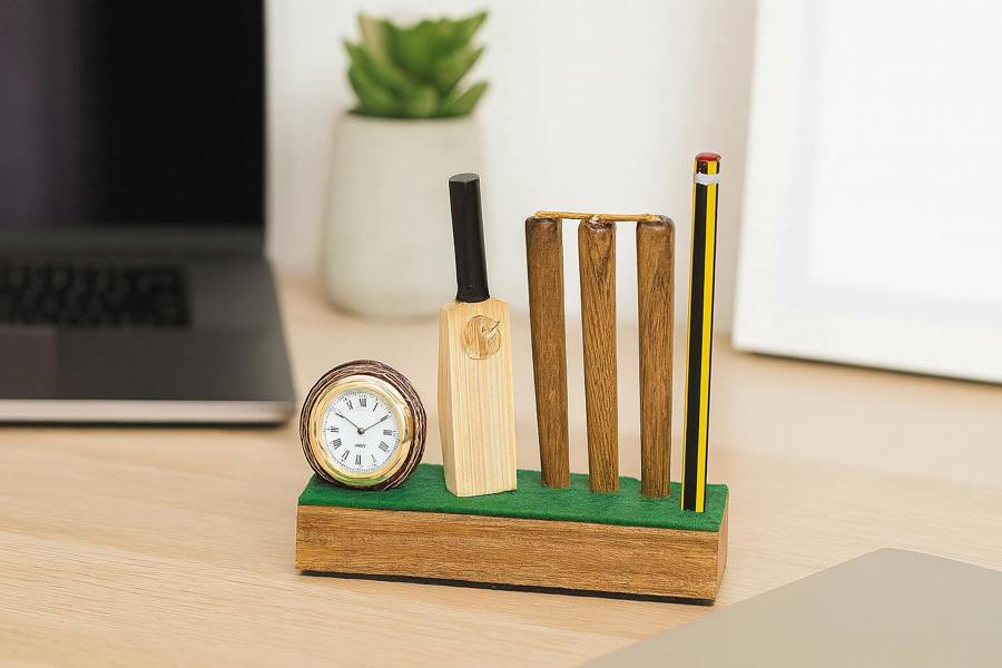 CRICKET-GIFTS Desktop Clock with Pen or Pencil Stand