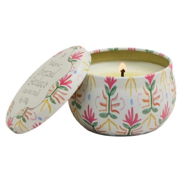 Notes of Meyer lemon, Lavender & Amber Sands