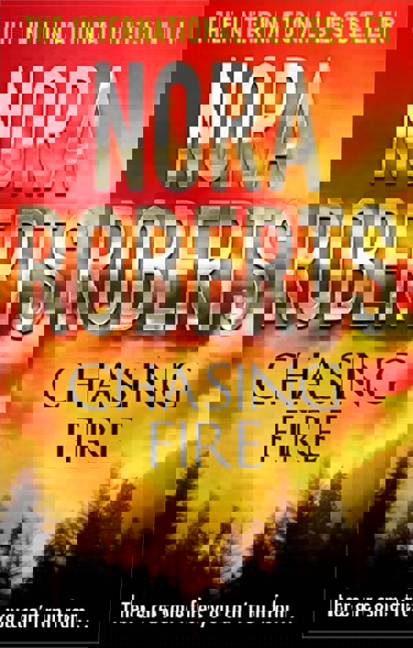 Nora Roberts 5 Books Collection Set (Whiskey Beach, The Witness, The Liar, The Collector, Chasing Fire)