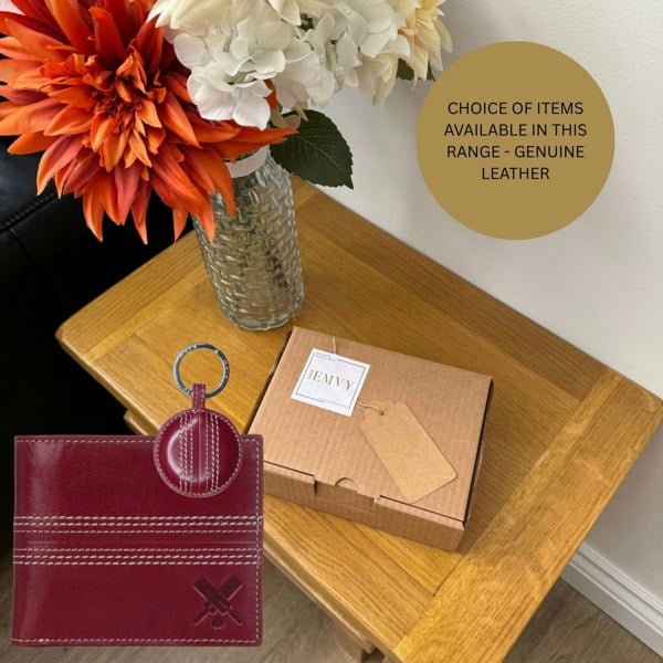 Mala Leather Cricket Gift Set – Leather RFID Wallet & Hand-Stitched Cricket Ball Keyring