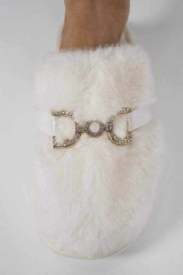 Noelia Faux Fur Slip-on Slippers With Gold Chain Detail - White