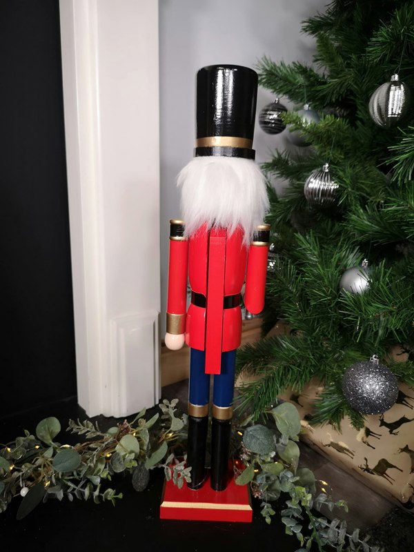 Samuel Alexander 60cm Traditional Wooden Christmas Nutcracker Soldier Decoration with Red Body